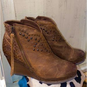 Ariat Wedge Booties
